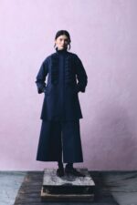 GABARDINA ALGADÓN CON DETALLE DE VOLANTES - Imagen 2